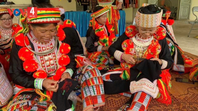 ZƯ PA DƯR BH’RỢ TY CHR’NĂP ĐHỊ VEL DAO