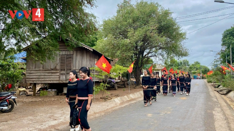 ĐHANUÔR BHRỢ HA RÊÊ ĐHUỐCH ĐẮK LẮK PA LIÊM BHƯƠL CR’NOON TƠỢ PAZÊNG BH’RỢ K’TỨI