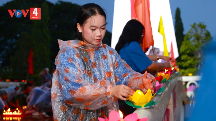 Thắp sáng tri ân, tiếp nối hành trình trả lại tên cho các liệt sĩ