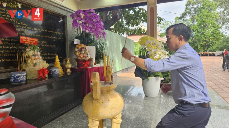 TP.HCM: RA VĂNG PA TƠƠI BIA TƯỞNG NIỆM, K’RONG PA ZƯM 150 N’HANG LIỆT SĨ ĐHỊ CÔNG VIÊN LÊ THỊ RIÊNG