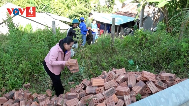 SÔNG KÔN: C’BHUH ĐOÀN THỂ PA ZƯM TÊY TING BHRỢ ĐONG ẶT T’MÊÊ LƠI ĐONG T’RĂH HA RUÔI