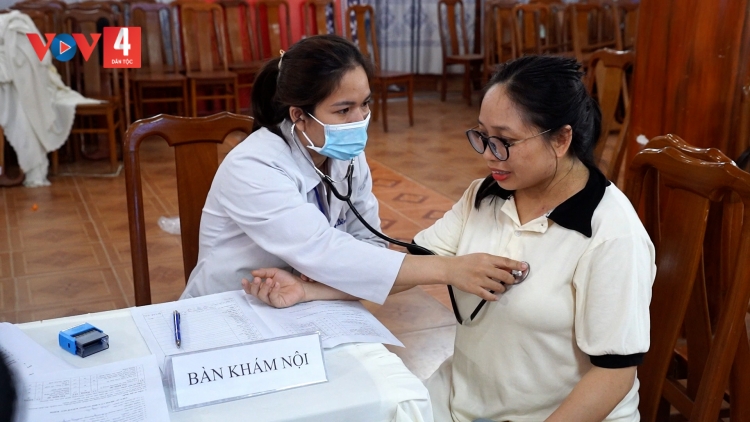 CHR’VAL ĐÔNG GIANG KHÁM LÊY C’RƠ ĐOỌNG HA PAZÊNG ĐHANUÔR
