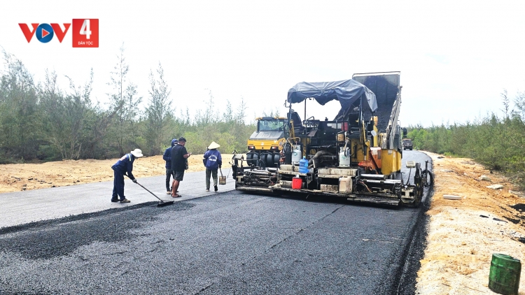QUẢNG NGÃI: T’BHLÂNG TRƯAH BHLÊH “ĐHỊ K’ĐÊỆNG K’ĐOONG” PAY ĐOỌNG ZÊN K’RONG BHRỢ BH’RỢ NHÀ NƯỚC