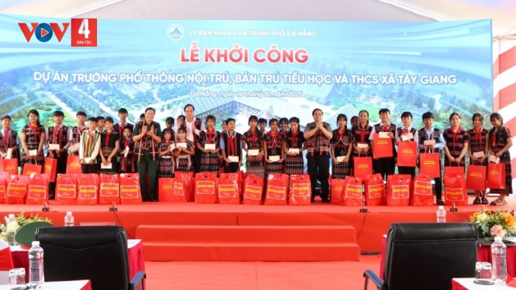 ĐẢNG LÂNG NHÀ NƯỚC VIỆT NAM TA LUÔN K’RANG LÊY LÂNG ĐHANUÔR ZR’LỤ K’NOONG K’TIÊC