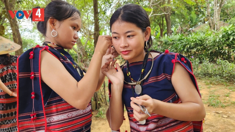 Tri thức làm đẹp của người Ba Na