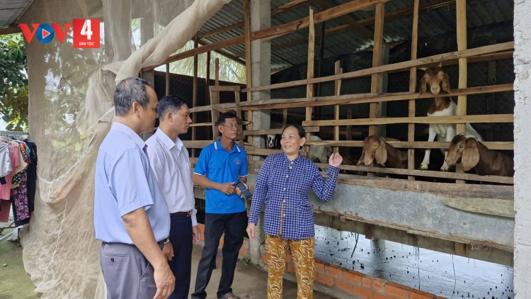 ZÊN VẶ T’ĐUI ĐOỌNG NĂC ZOOI ĐHANUÔR KHMER PA DƯR BH’RỢ BHRỢ CHA