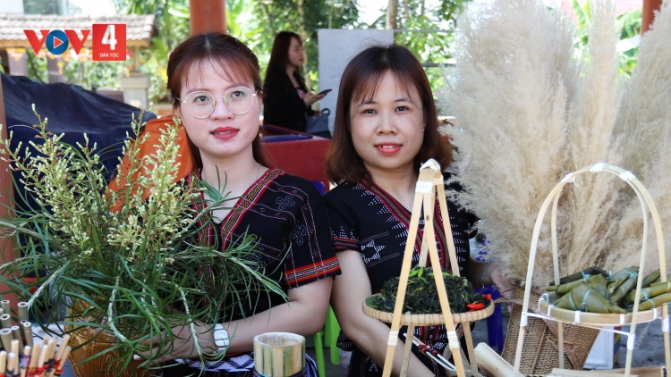 CH’NA A YÊM ÂNG DA DING CA COONG ZR’LỤ HUẾ