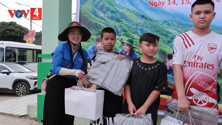 LANG P’NIÊN ĐÀ NẴNG BHRỢ BH’RỢ 30 T’NGAY HI DƯM ZOOI ĐOỌNG ZÂP CHR’VAL K’NOONG K’TIÊC