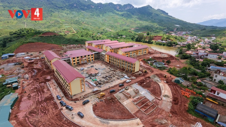 Sơn La khẩn trương hoàn thiện 13 trường nội trú vùng biên