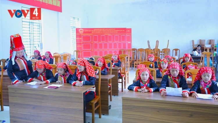 BÊL CHA NOỌNG P’NIÊN MA NƯIH DAO QUẢNG NINH TING PA CHOOM I’IH, HA HAT