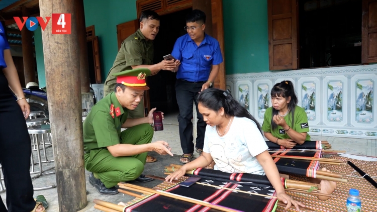 ĐH’RƯAH LÂNG ĐHANUÔR CHUYỂN ĐỔI SỐ 