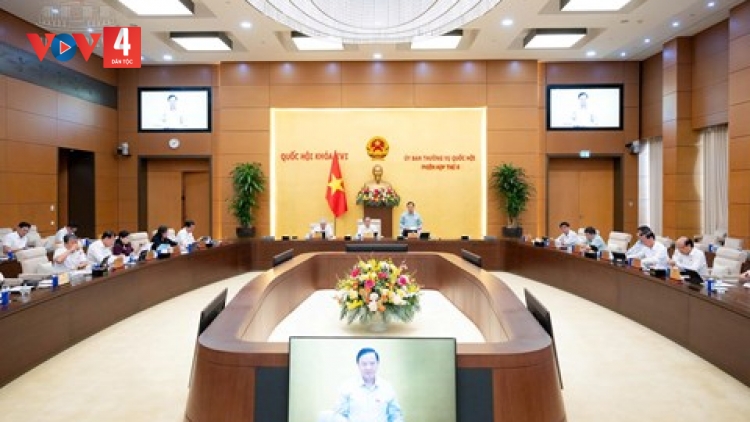 UỶ BAN THƯỢNG VỤ QUỐC HỘI PRÁ XAY: BHA LÂNG NĂC BH’RỢ TR’CÂL TR’BHLÊY, PA CHÔ OOY CR’VAN QUYỀN SỞ HỮU TRÍ TUỆ