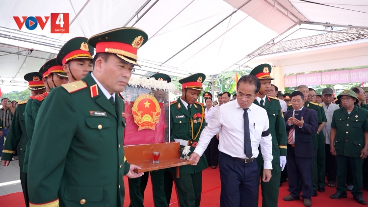 ĐÀ NẴNG TRUY ĐIỆU, AN TÁNG 17 LIỆT SĨ