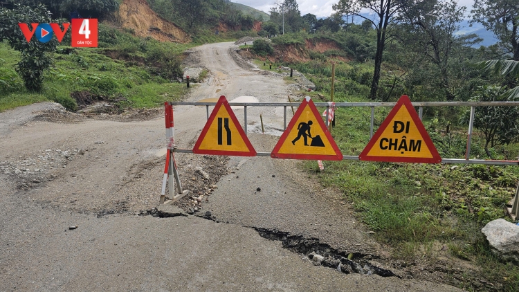 QUẢNG NGÃI: C’LÂNG 40B HR’LANG HA POỌ, ĐHANUÔR K’RANG K’PÂN ZÂP BÊL LƯƠT VÔCH
