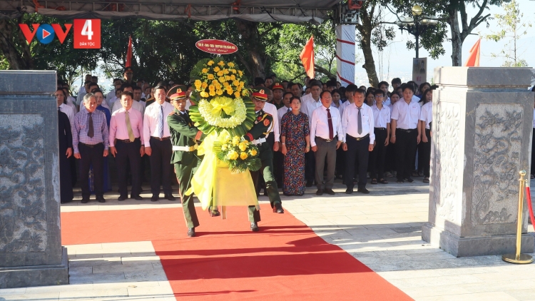 QUẢNG NGÃI HƠNH DEH 150 C’MOO T’NGAY N’NIÊN ÂNG T’COOH HUỲNH THÚC KHÁNG