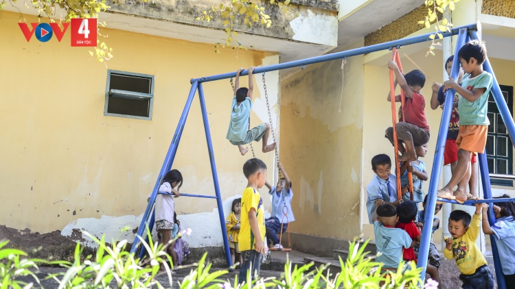 Điện Biên kiến nghị mở rộng chính sách hỗ trợ học sinh vùng khó