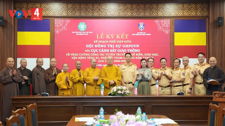 Giáo hội Phật giáo Việt Nam và Cục CSGT phối hợp xây dựng văn hóa giao thông an toàn
