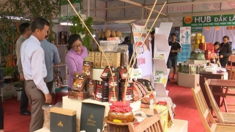 Akŏm Kơchơ pơlei pơm jang păng tơmam pơkăp OCOP Việt Nam 'măng mă 18 