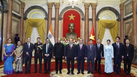 Củ tịc lơgar ồng Nguyễn Xuân Phúc wă Đại sứ ală lơgar El Salvador, Ấn Độ, Hàn Quốc jun sră Dà lơgar pơyoa 