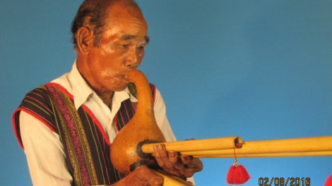 Bi mni kơ klei mă bruă knuă, bi mni ƀuôn sang