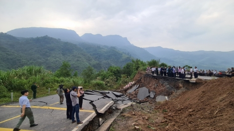 Pôa Lê Văn Thành, Ngế pro xiâm phŏ séa ngăn ‘mâi rơnêu kế tơmeăm xua kong mêa têa lân lu a
