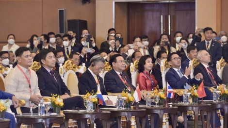 Khua git gai wai lăng pơ ala mơnuih ƀôn sang nao pơhmư̆ mông pok phun Jơnum khul pơ ala AIPA – 43 