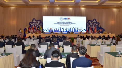 Củ tịc Quốk hội tus pơrjum Đại hội đồng Liên Nghị viện ală lơgar Đông Nam Á dơ̆ 43