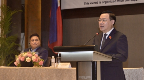 Khua git gai wai lăng pơ ala mơnuih ƀôn sang dêh čar Vương Đình Huệ pơhmư̆ mông Bơkơtuai tuh pơplai – sĭ mơdrô Việt Nam – Philippines 