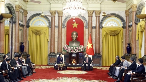 Kơ dră tĕh đak Nguyễn Xuân Phúc sơng Kơ dră Anih pơ gơ̆r Trung ương Đảng Kon pơ lei kăch mang Lào 