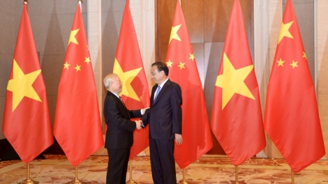 Pôa Nguyễn Phú Trọng, Kăn xiâm pơkuâ hnê ngăn Đảng hôp tơpui ƀă pôa Lý Khắc Cường, Ngế pro xiâm hnê ngăn kong têa Sinuâ