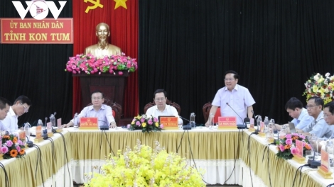 Bộ trưởng Bộ Khoa học lâng Công nghệ: Vêy c’lâng bh’rợ nhâm mâng đoọng ha dưr đanh mâng sâm Ngọc Linh