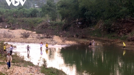 Tu bhiệc ha pọo poong đhị Quảng Nam: Bhrợ c’lâng g’đách coh bêl cr’chăl pa liêm 