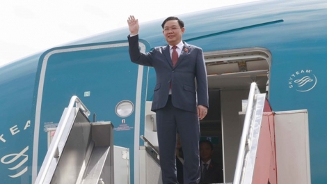 Kruanh Quốc hội Vương Đình Huệ khâl ngăn dak Philipines