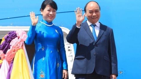 Kơdră chĕp pơgơ̆r Tĕh đak Nguyễn Xuân Phúc năm tơmang tĕh đak Thái Lan