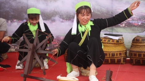 Lạng Sơn: Tơợp bhrợ Triển lãm pa căh c’kir văn hóa apêê acoon coh Tày, Nùng, Dao