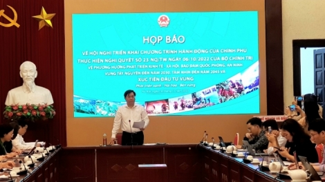 Khua dêh čar Phạm Minh Chính amra git gai jơnum kơ pơđĭ kyar Dăp Kơdư 