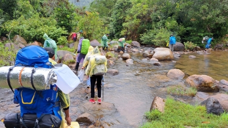 Hên troăng vâ pêi cheăng dêi mâu hơnăm ối nếo Dak Lak