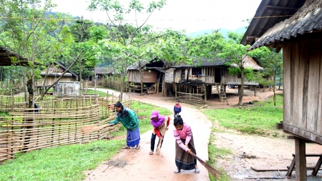 CÀ MAU: DANAK DAK PAKAT NEGAR KA BRUK CAKROK PATAGOK KINH TE - XA HOI BHUM URANG BANGSA