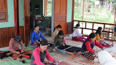 Bhrợ têng cơnh ooyy đoọng t’pâh apêê doanh nghiệp k’rong bhrợ ooy zr’lụ đhanuôr acoon coh lâng da ding ca coong