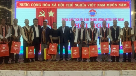 Khu kăn hnê ngăn Vi ƀan Xiâm Măt trâ̆n Tơnêi têa Việt Nam tơmâng tơdroăng ki rơhêng vâ dêi kuăn pơlê hdroâng kuăn ngo a Tây Nguyên  