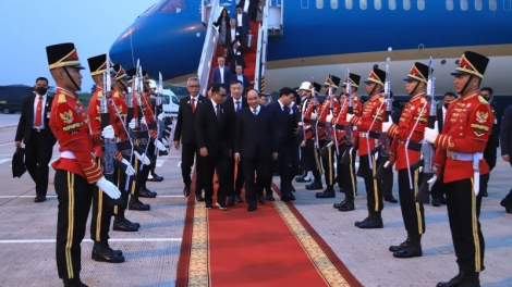 Khua mir sir ơi Nguyễn Xuân Phúc nao čuă gưl Kơnuk kơna pơ Indonesia