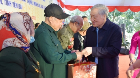 Sang phat kđi yang ƀuôn gưl dlông nao čhưn, hơêč hmưi Tết ti čar Yên Bái