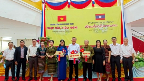 Kong pơlê Dak Lak (Việt Nam) trâm mâ tơpui tơno mơhno khôi túa lĕm ƀă kong pơlê Sekong (Lếo) 