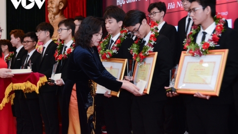 Haanh deh học sinh bơơn ch’ner Olympic