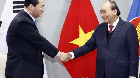 Củ tịc lơgar ồng Nguyễn Xuân Phúc cri bơyai mờ Kwang atbồ lơgar Hàn Quốk ồng Yoon Seok Yeol