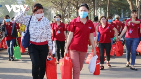 BINH DUONG: PIAH KA URANG NGAK HU MBANG TẾT DALAM TUK KAN KANDAH