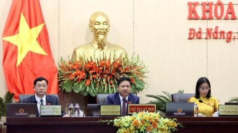 Đhanuôr Đà Nẵng rơơm đấh bơơn đươi zâp đăn zên vặ