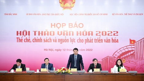 Hội thảo Văn hóa 2022: Chroi pa liêm thể chế, chính sách lâng c’rơ pr’đơợ đoọng pa dưr văn hóa