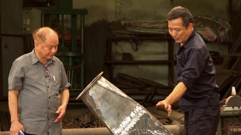 “Manứih pa tộc bhrợ liêm choom” âng đhanuôr k’coong ch’ngai