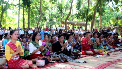 Dak Lak adrin atŏk tơiung chă tơmang lăng lơ̆m tơpôl tơ̆ dôm pơlei bơngai Việt hơdrĕch Lào